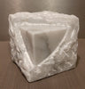 Sculpture « Cube » marbre de Carrare ou calcaire