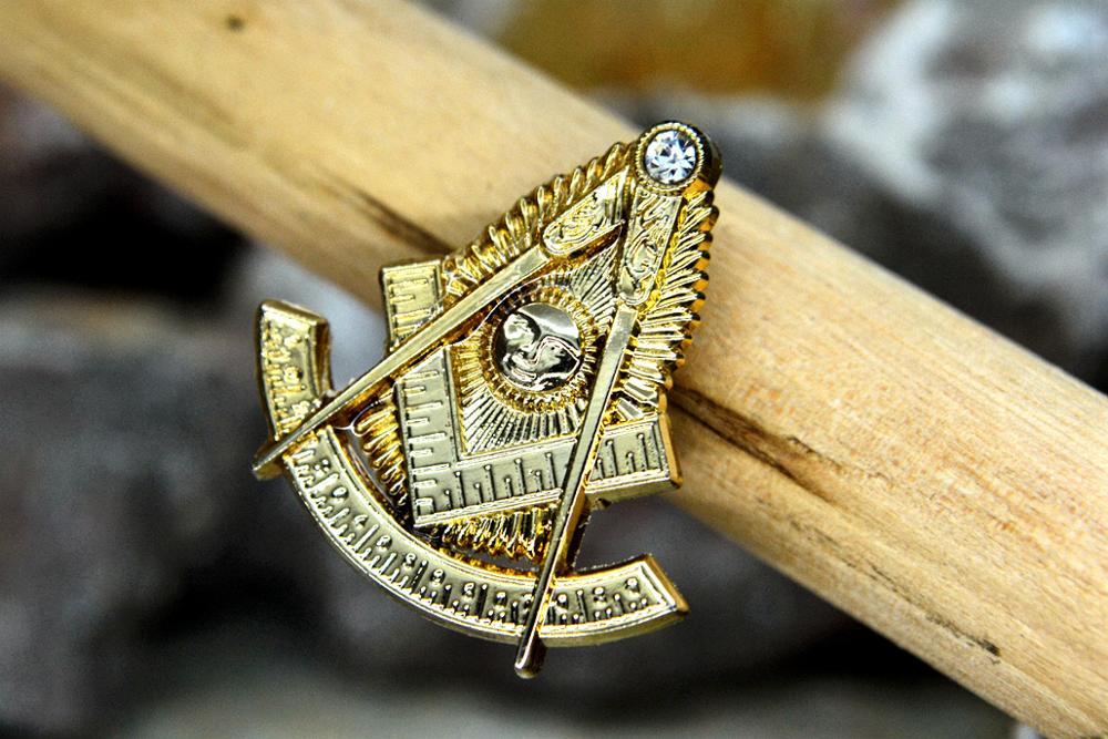 Masonic Past Master Lapel  Pin with Rhinestone