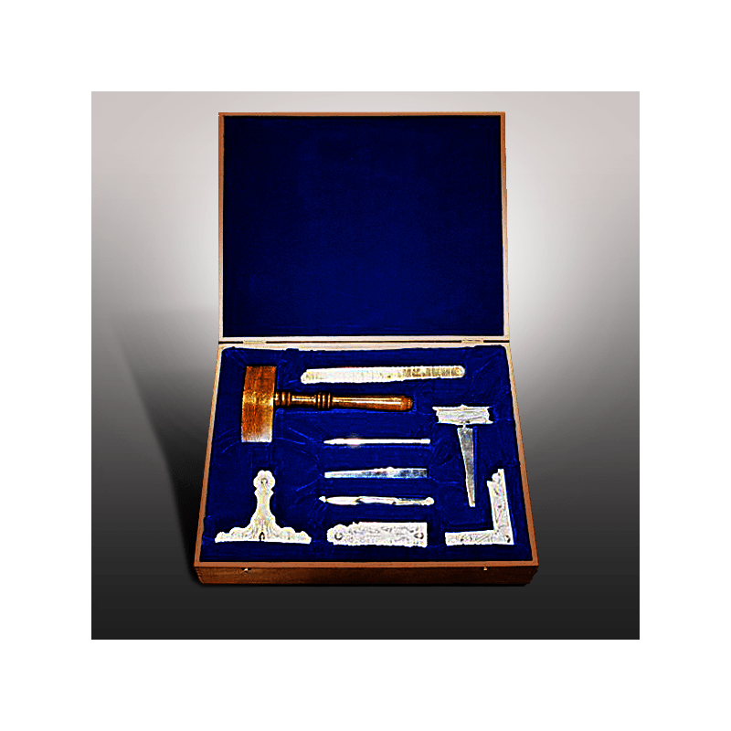 Large Working Tools Set, 9 Tools - English Constitution (Emulation Working)