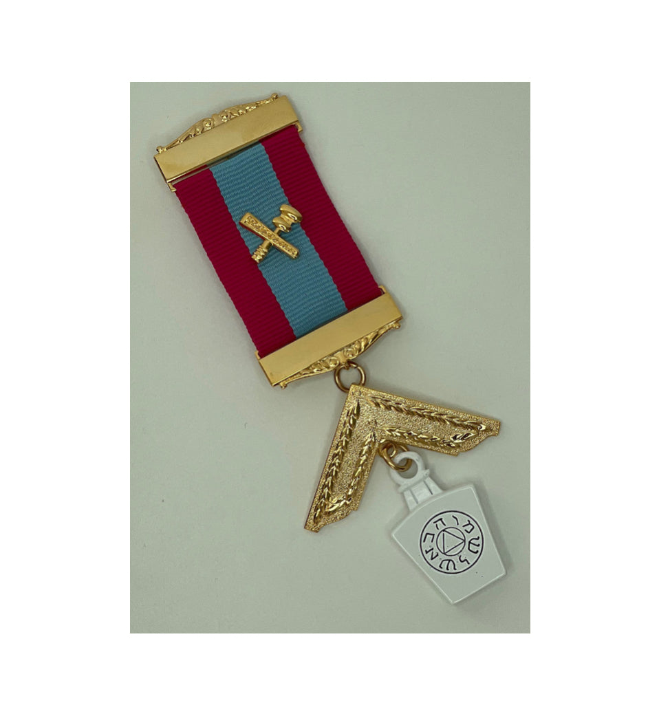 Mark Past Master Breast Jewel - English Constitution