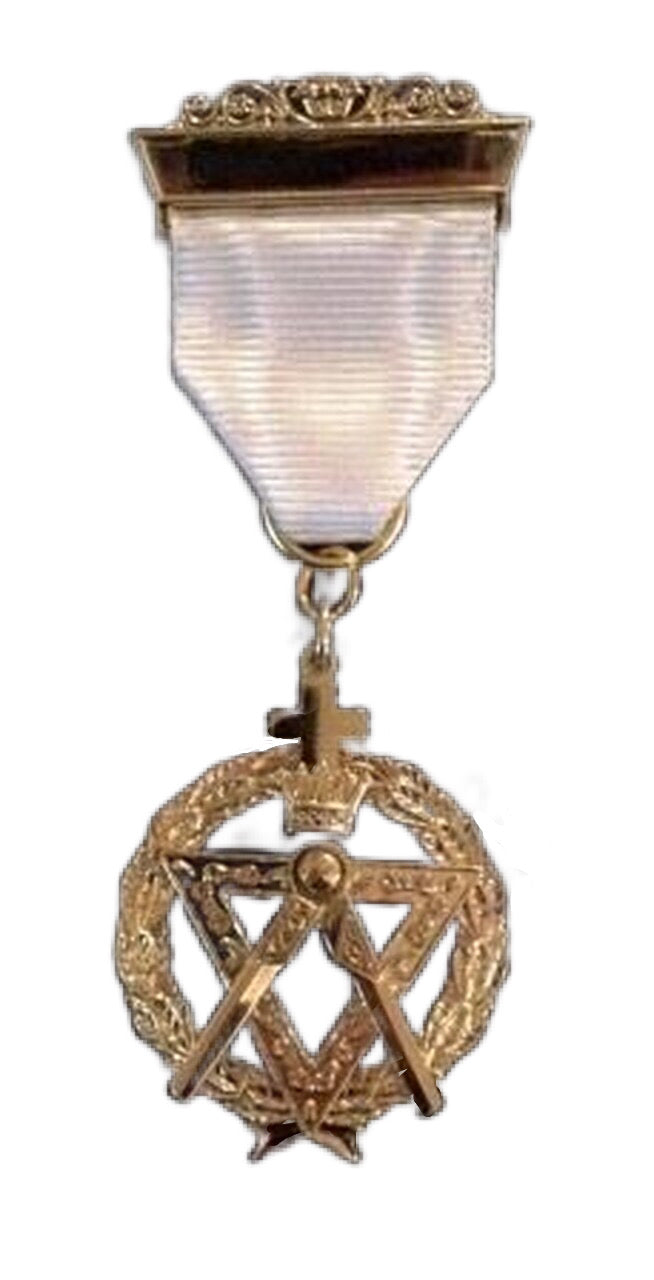 Allied Masonic Degrees Sovereign Master White Ribbon Breast Jewel - Canadian Constitution